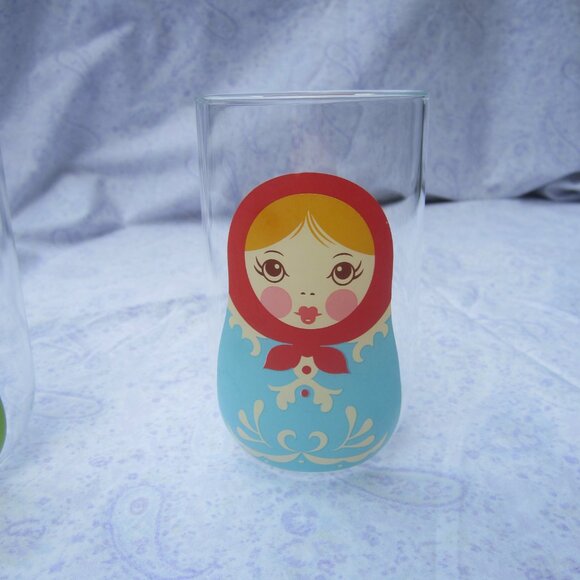 NESTING GLASS TUMBLER SET, HAND PAINTED NESTING DOLL MOTIF BABUSHKUPS - Picture 3 of 6